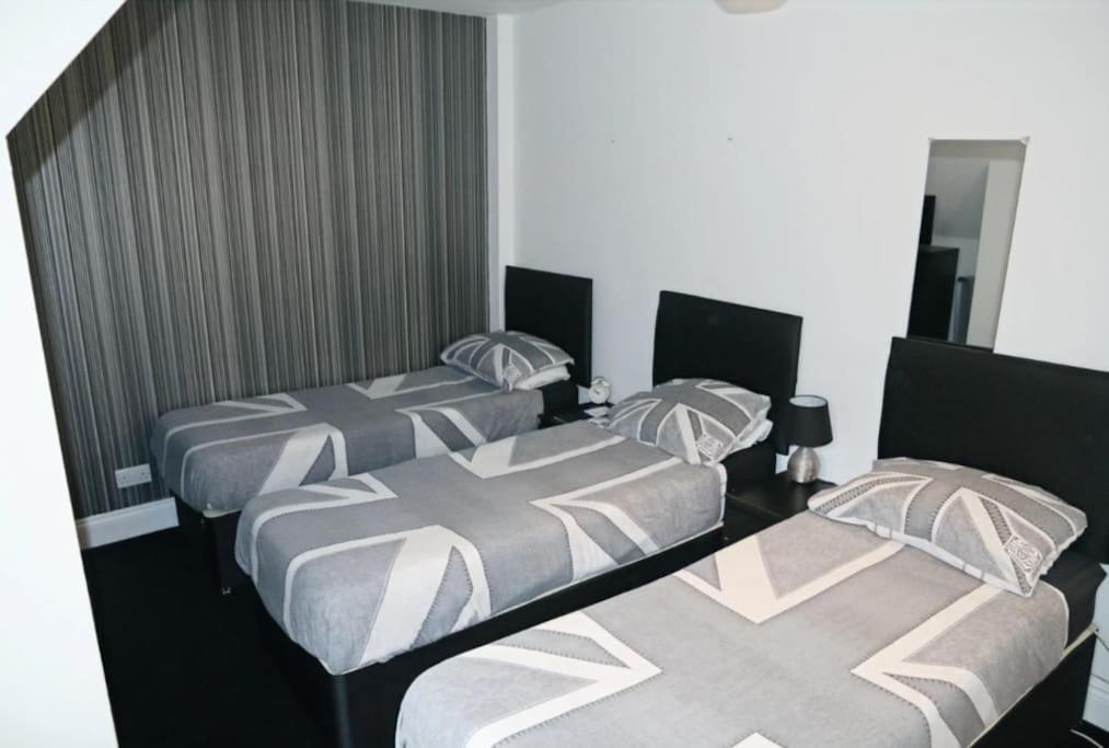 Hen & Stag Retreat Weekend Stay Sleeps 10 To 30 Thetford Dış mekan fotoğraf