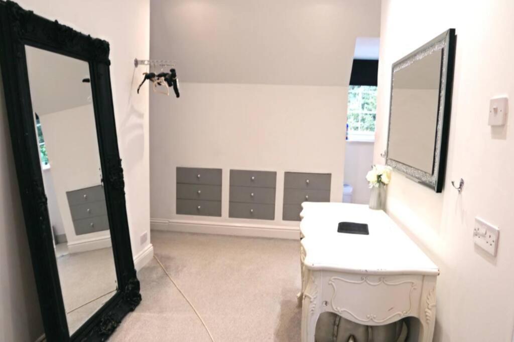Hen & Stag Retreat Weekend Stay Sleeps 10 To 30 Thetford Dış mekan fotoğraf